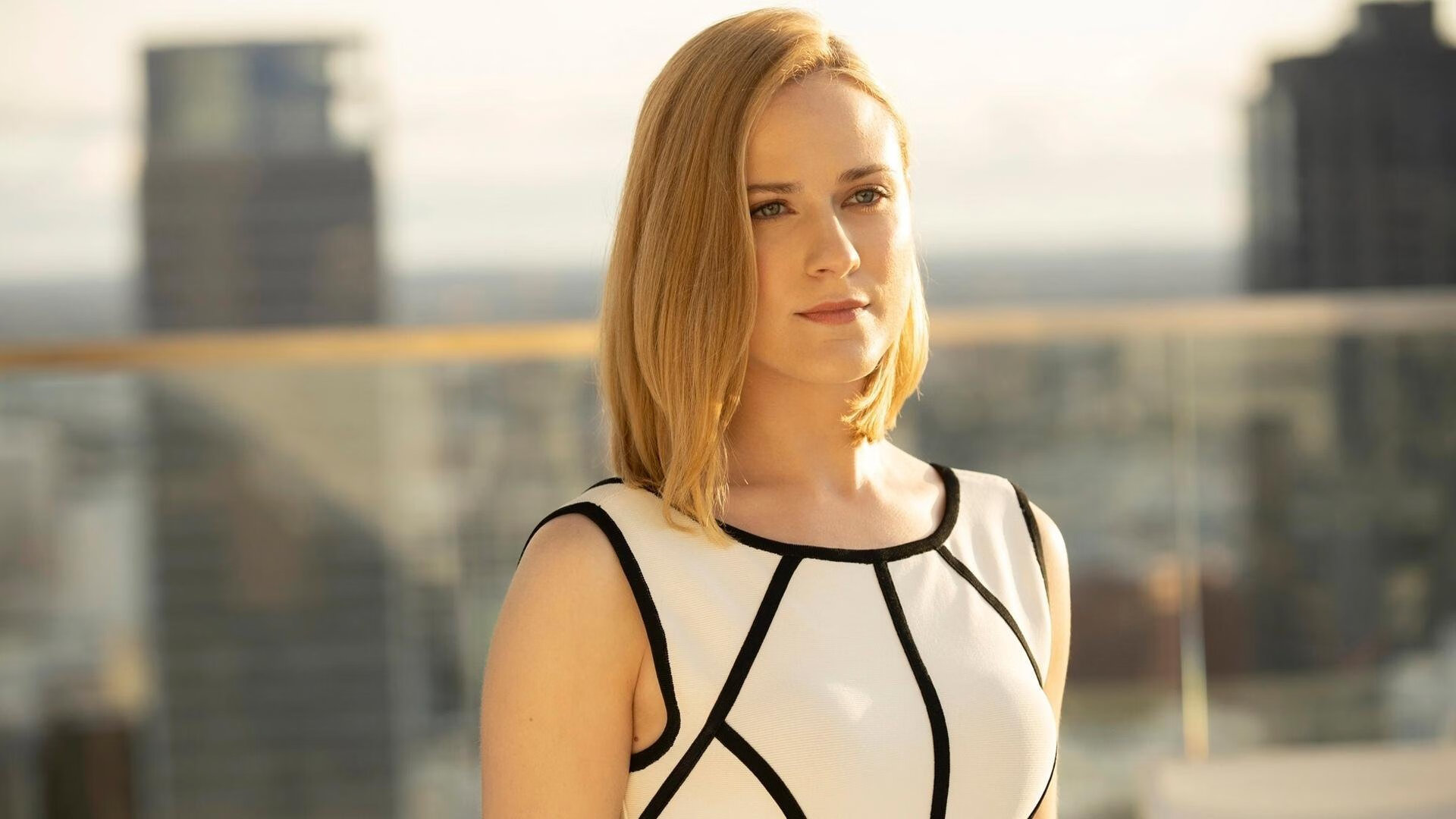 “从泥泞到雪地：极端环境下的速度较量”，我们从泥泞中走来