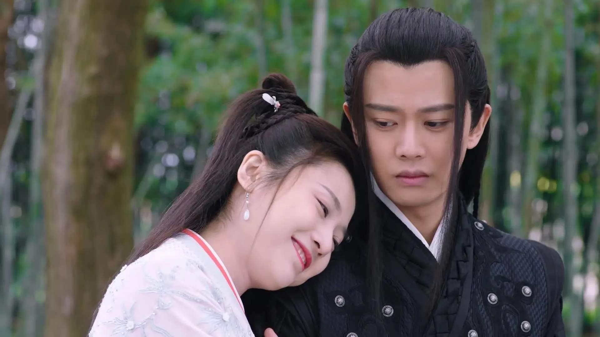 中超联赛中国足球夺冠 球员士气高涨，中超冠军2021