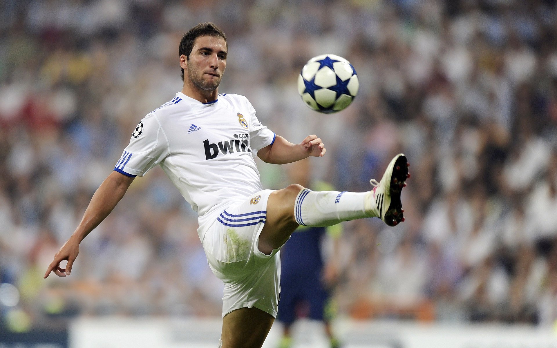 kaiyun体育-“安赫尔·巴尔博萨的反击速度与精准传球，成为阿根廷美洲狮队的核心动力”